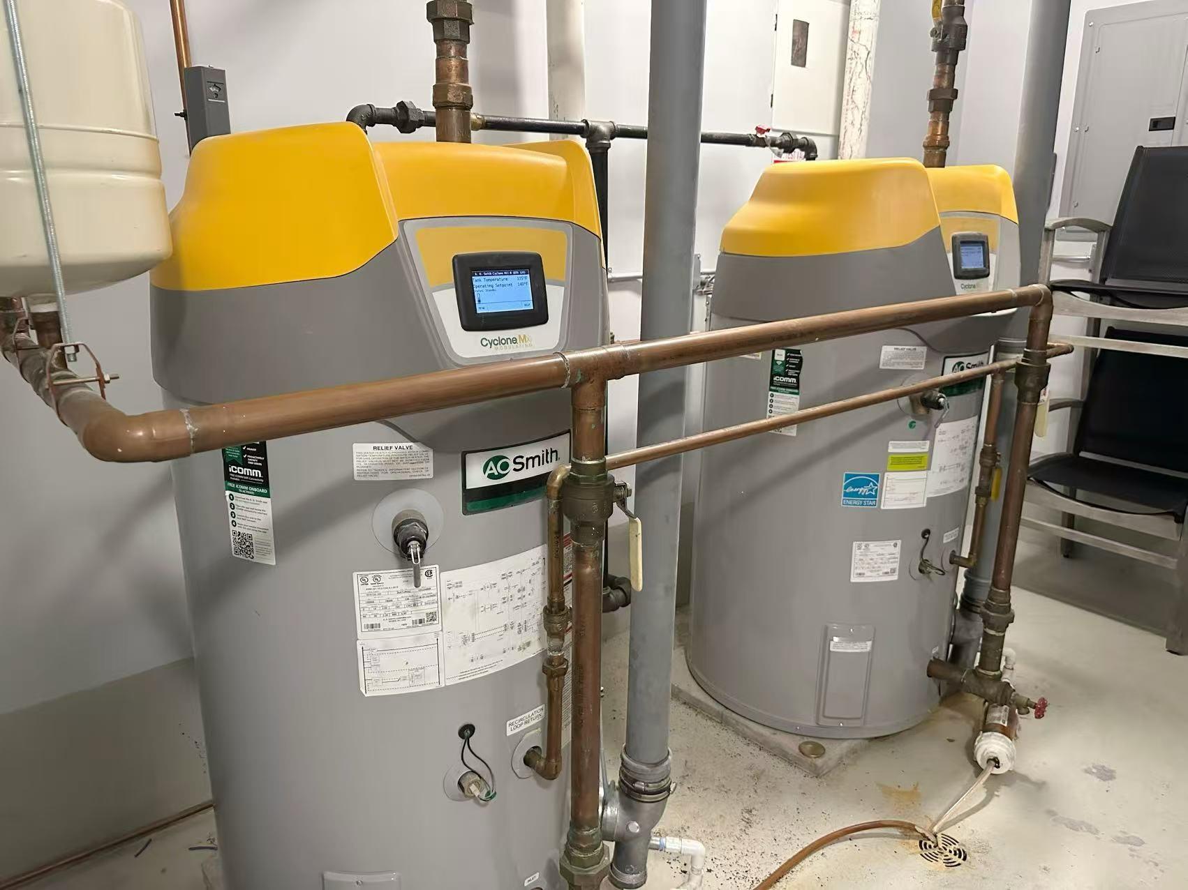 25-34 Steinway Street, Long Island City, NY 11103