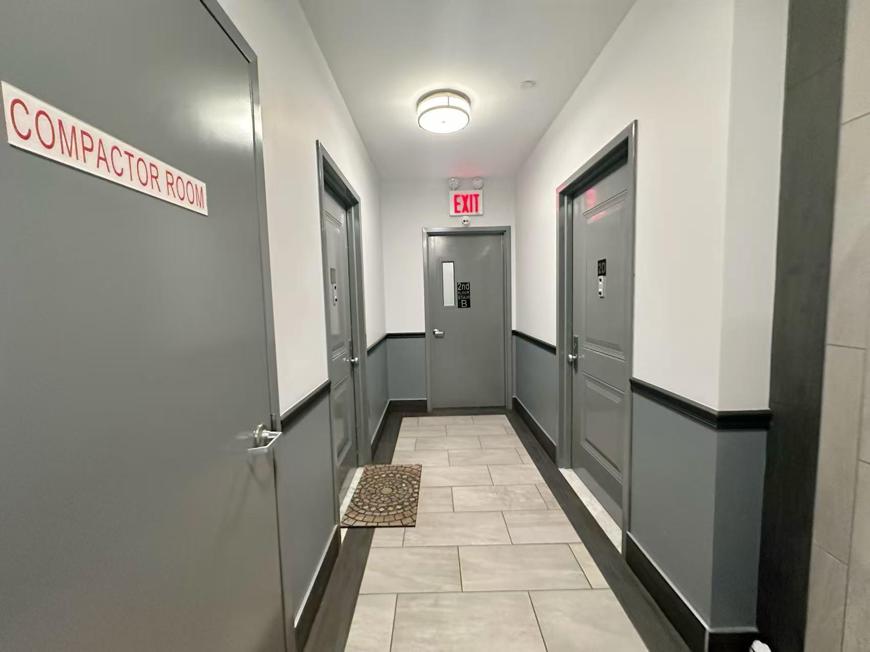 25-34 Steinway Street, Long Island City, NY 11103