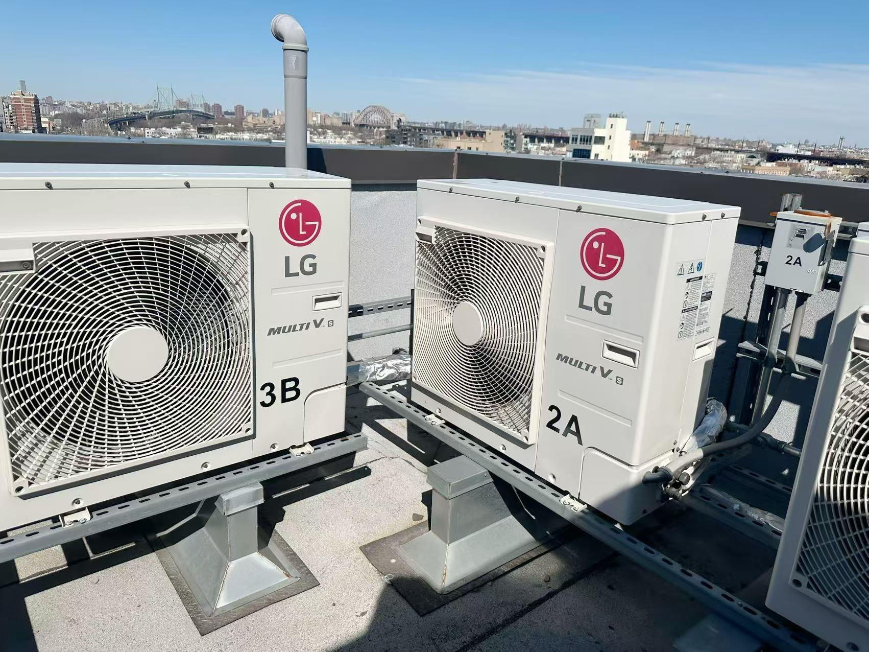 25-34 Steinway Street, Long Island City, NY 11103