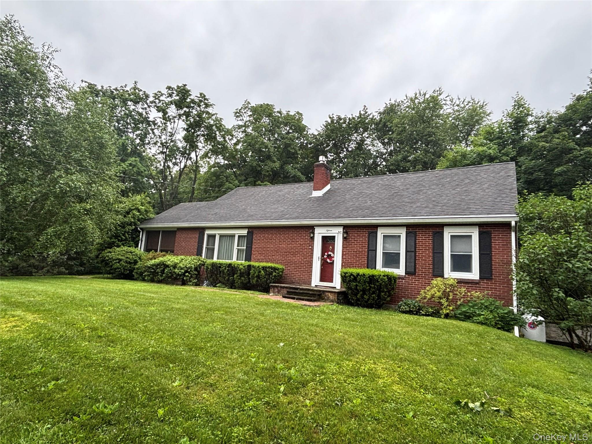 15 Orchard Road, Poughkeepsie, NY 12603