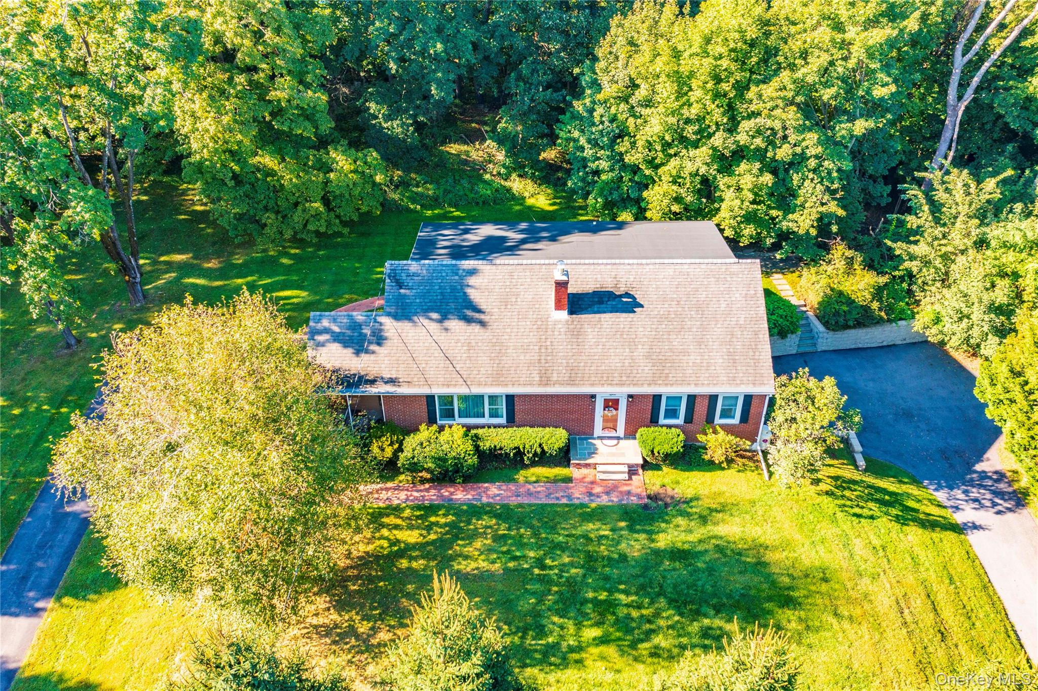 15 Orchard Road, Poughkeepsie, NY 12603