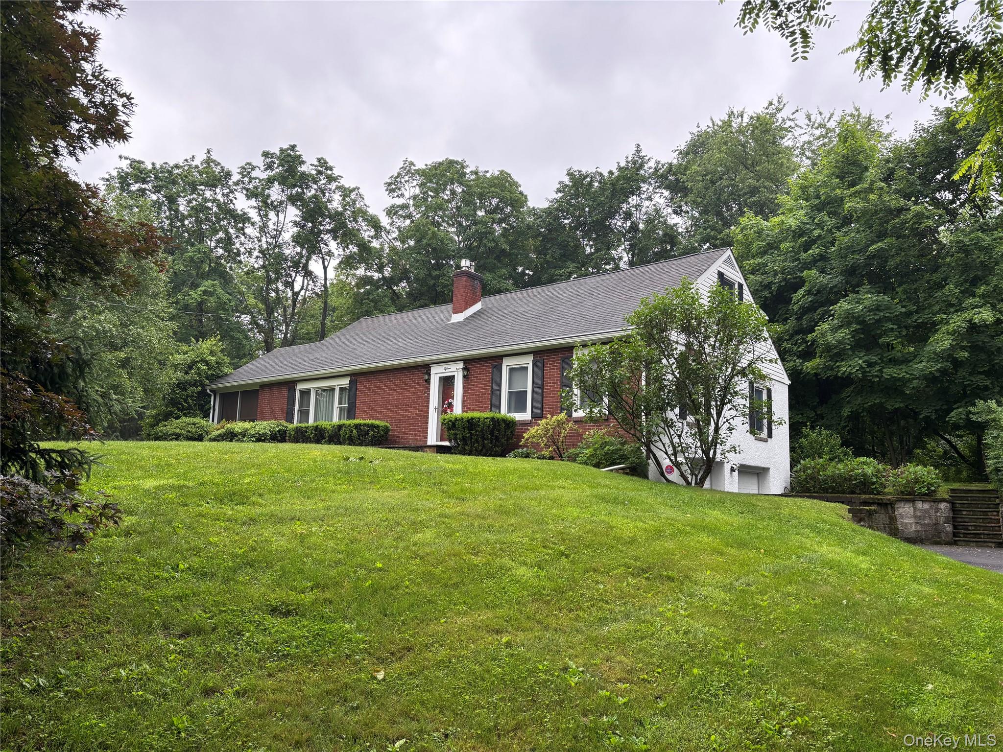 15 Orchard Road, Poughkeepsie, NY 12603