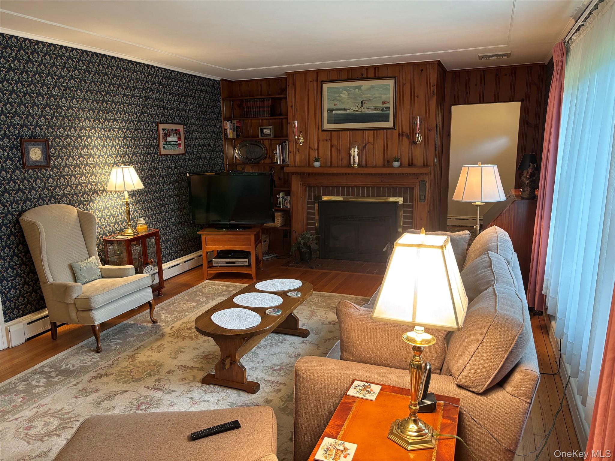 15 Orchard Road, Poughkeepsie, NY 12603