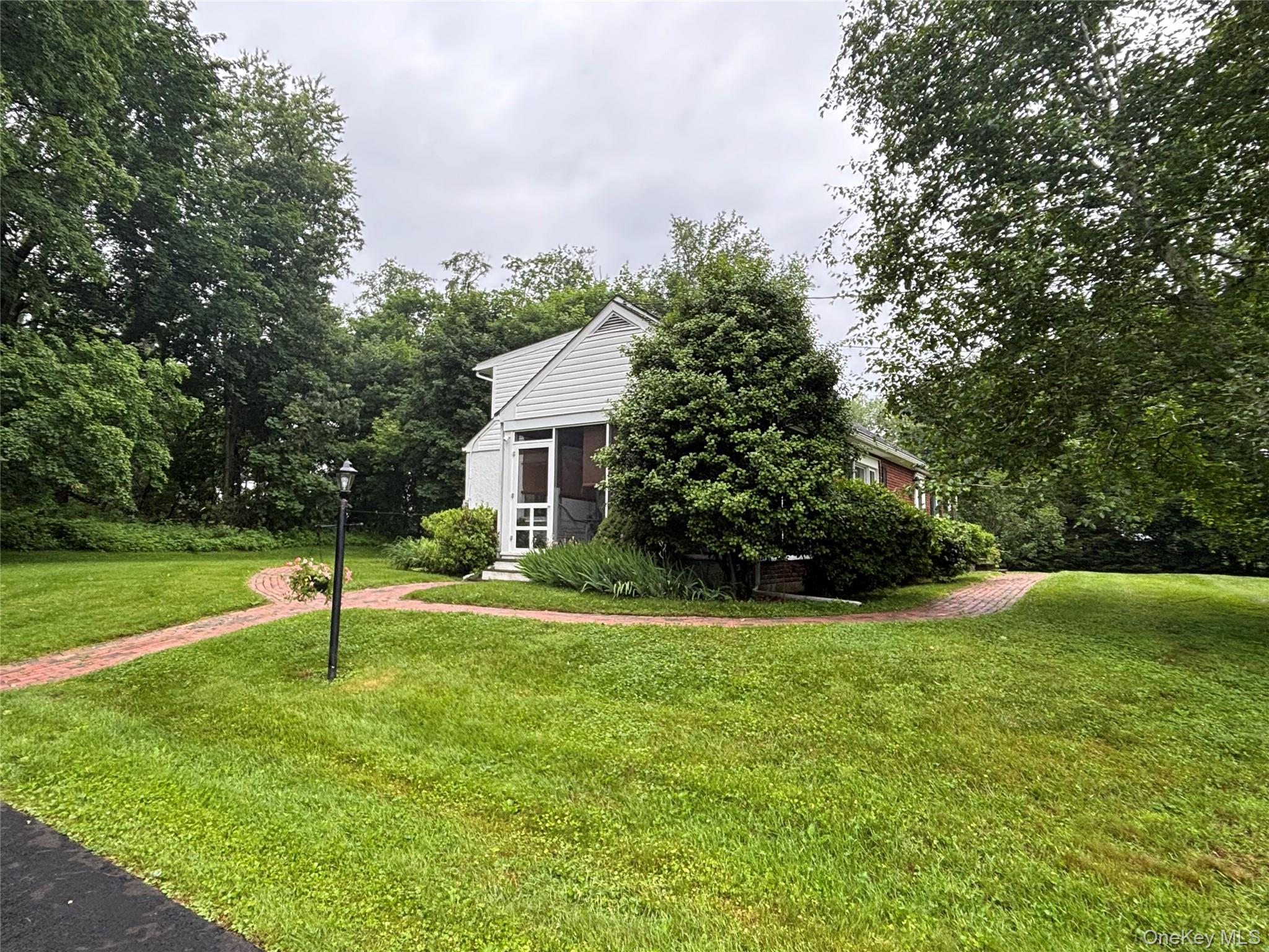 15 Orchard Road, Poughkeepsie, NY 12603