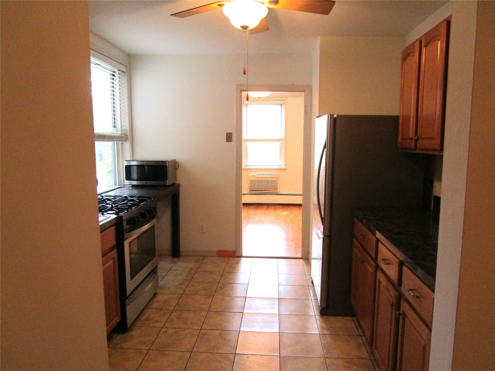 20 Daley Place # 127, Lynbrook, NY 11563