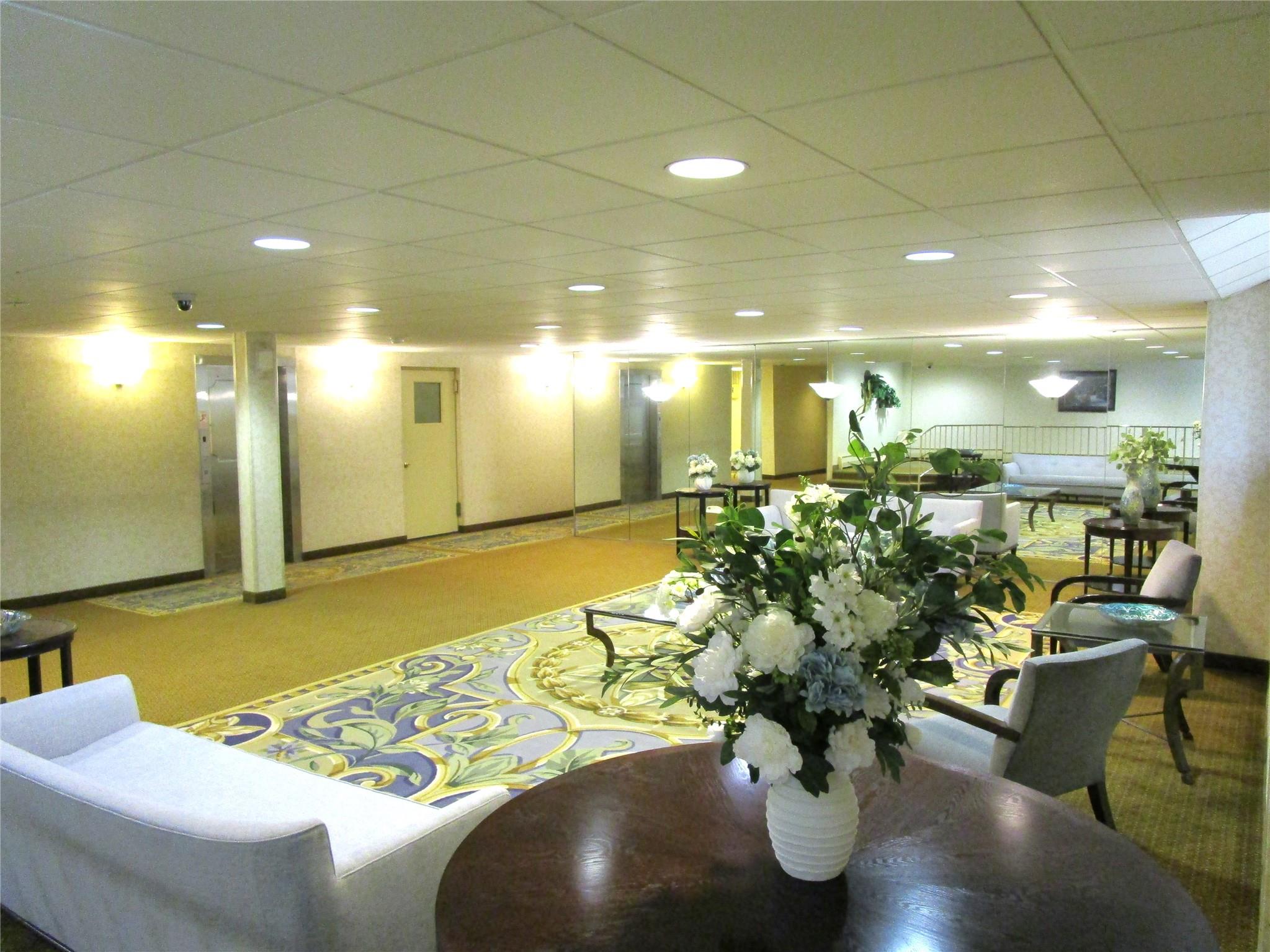 20 Daley Place # 127, Lynbrook, NY 11563