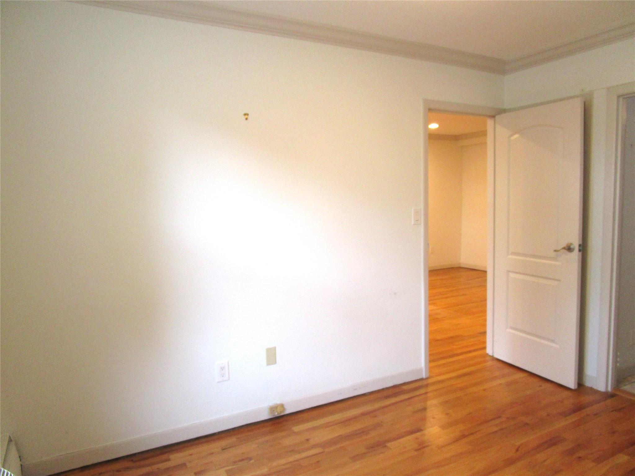 20 Daley Place # 127, Lynbrook, NY 11563