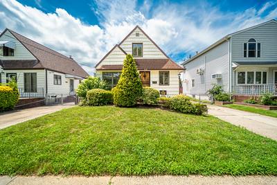 8140 268th Street, Glen Oaks, NY 11004
