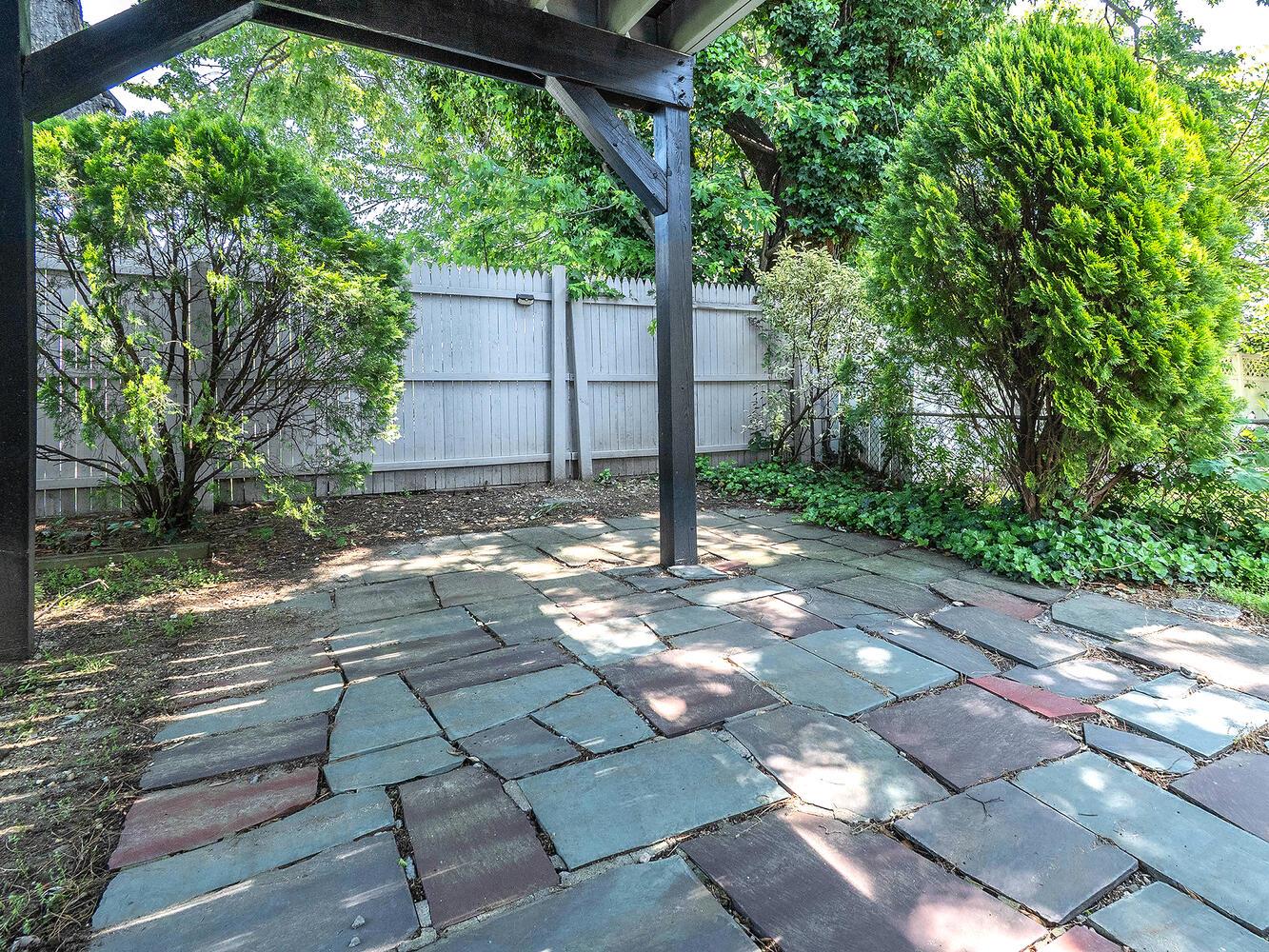 14 Marwood Road S, Port Washington, NY 11050