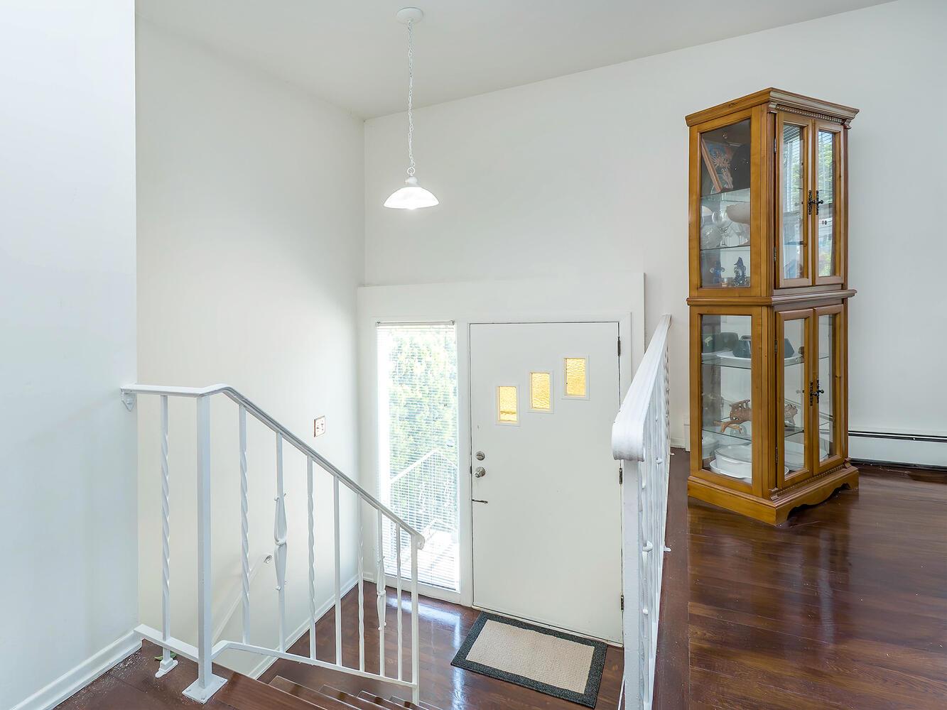 14 Marwood Road S, Port Washington, NY 11050