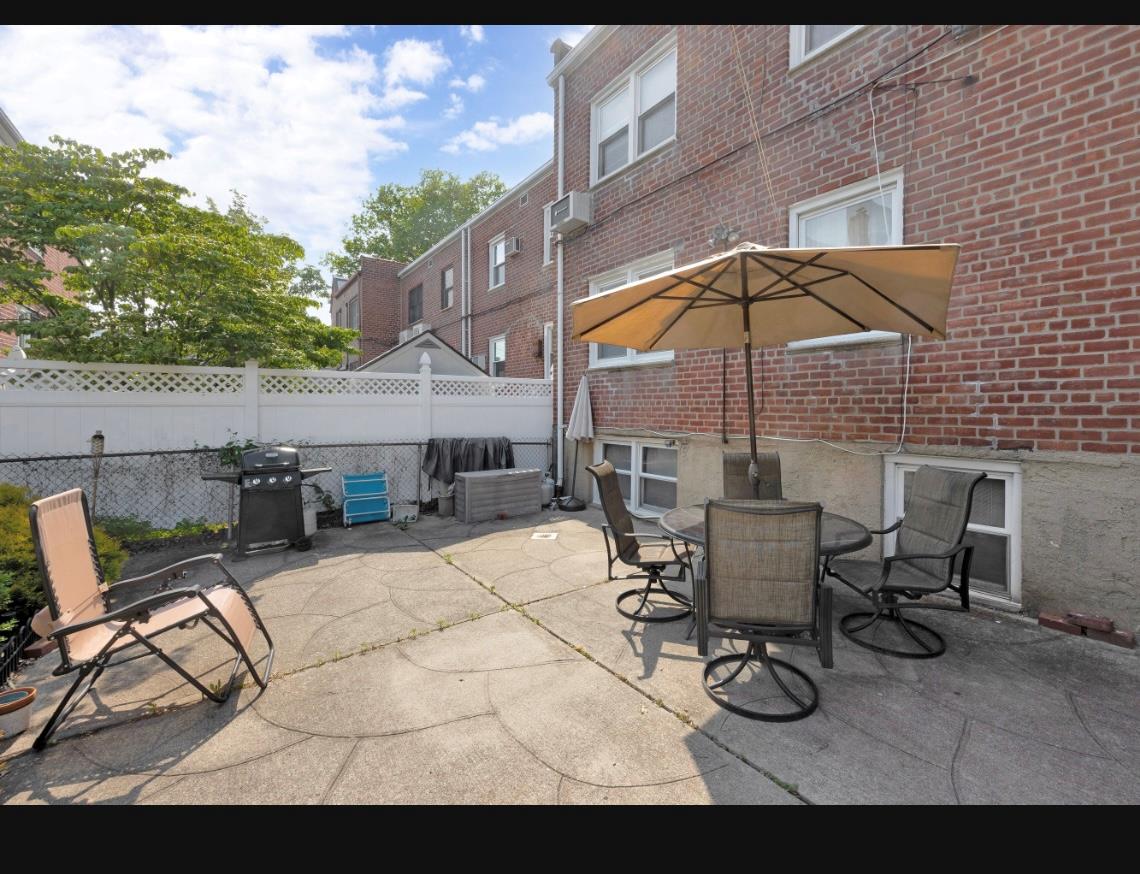 7510 Juniper Boulevard S, Middle Village, NY 11379