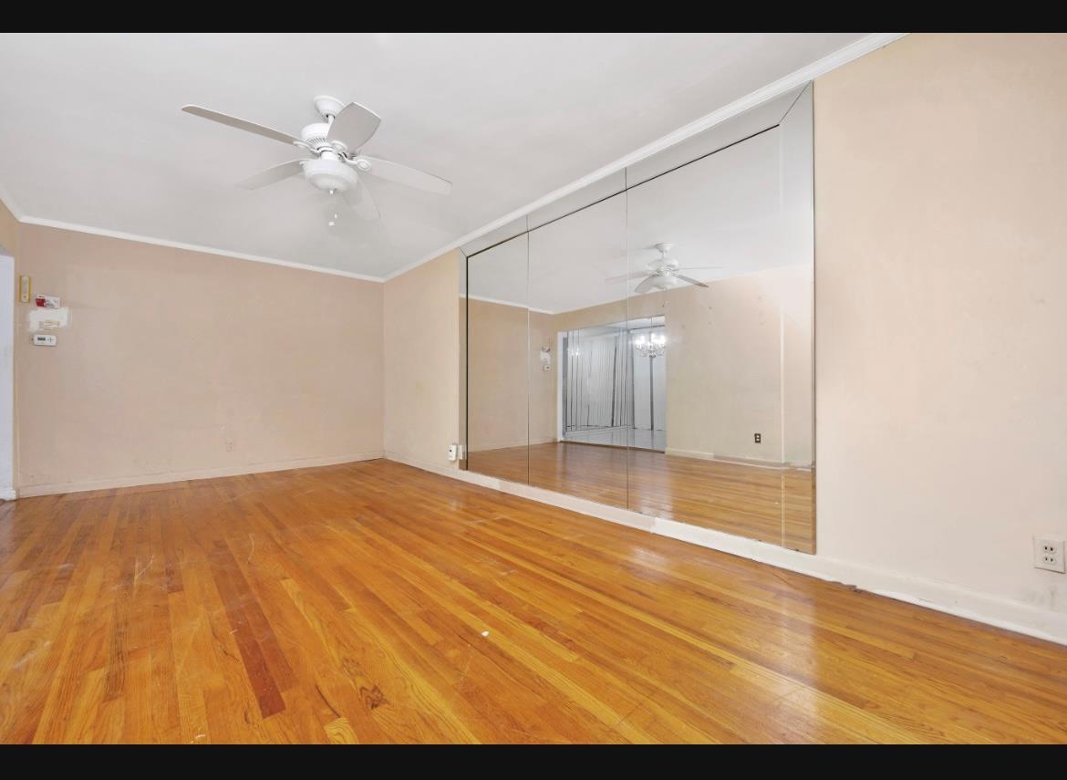 7510 Juniper Boulevard S, Middle Village, NY 11379