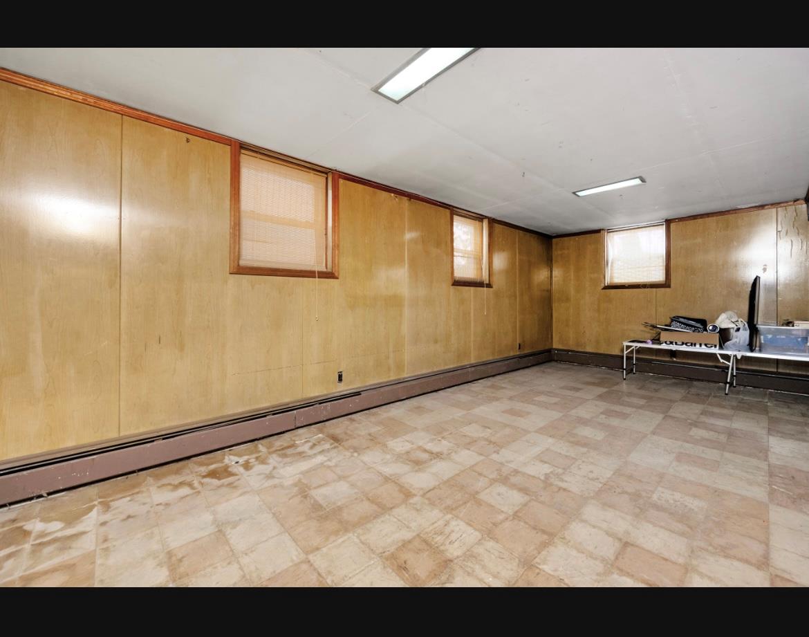 7510 Juniper Boulevard S, Middle Village, NY 11379