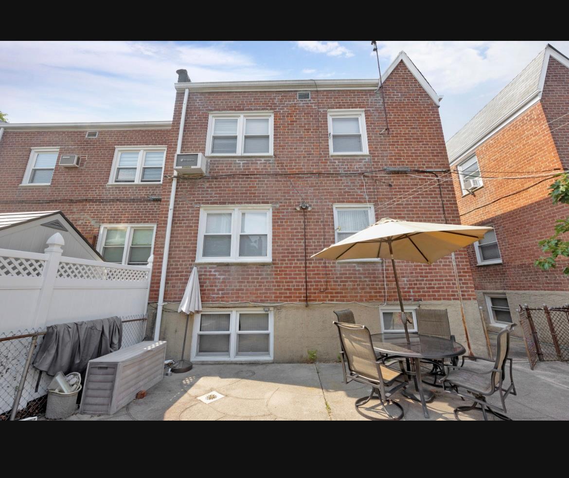 7510 Juniper Boulevard S, Middle Village, NY 11379