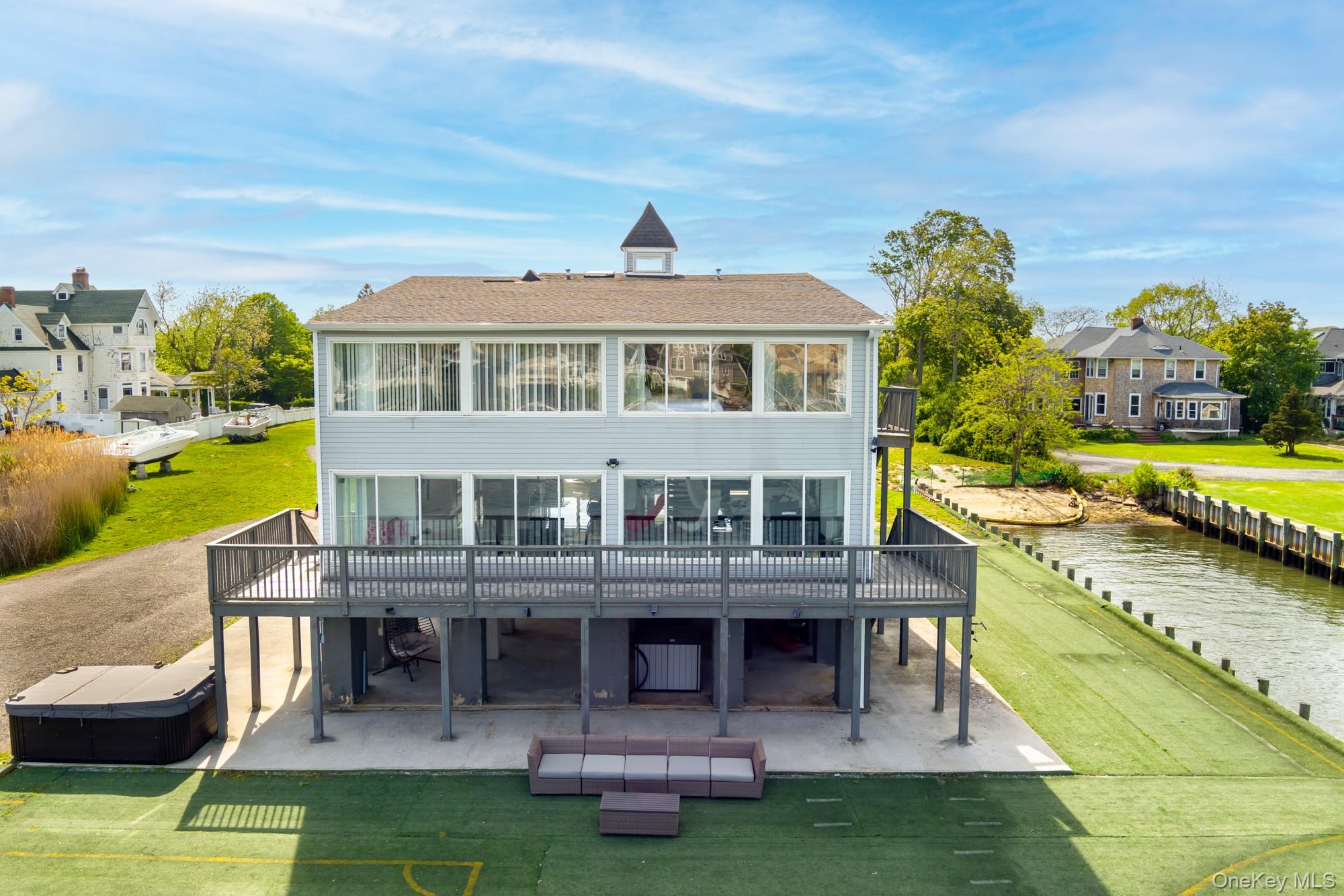 200 Clocks Boulevard, Massapequa, NY 11758