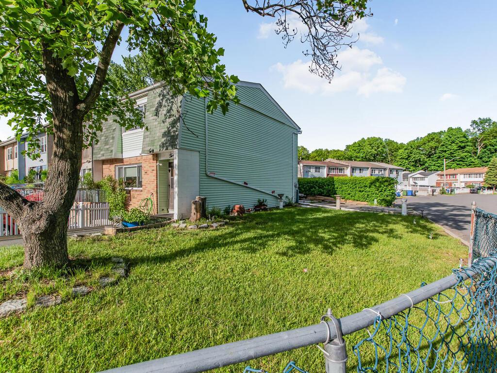 2 Rivervale Road, Middletown, NY 10940