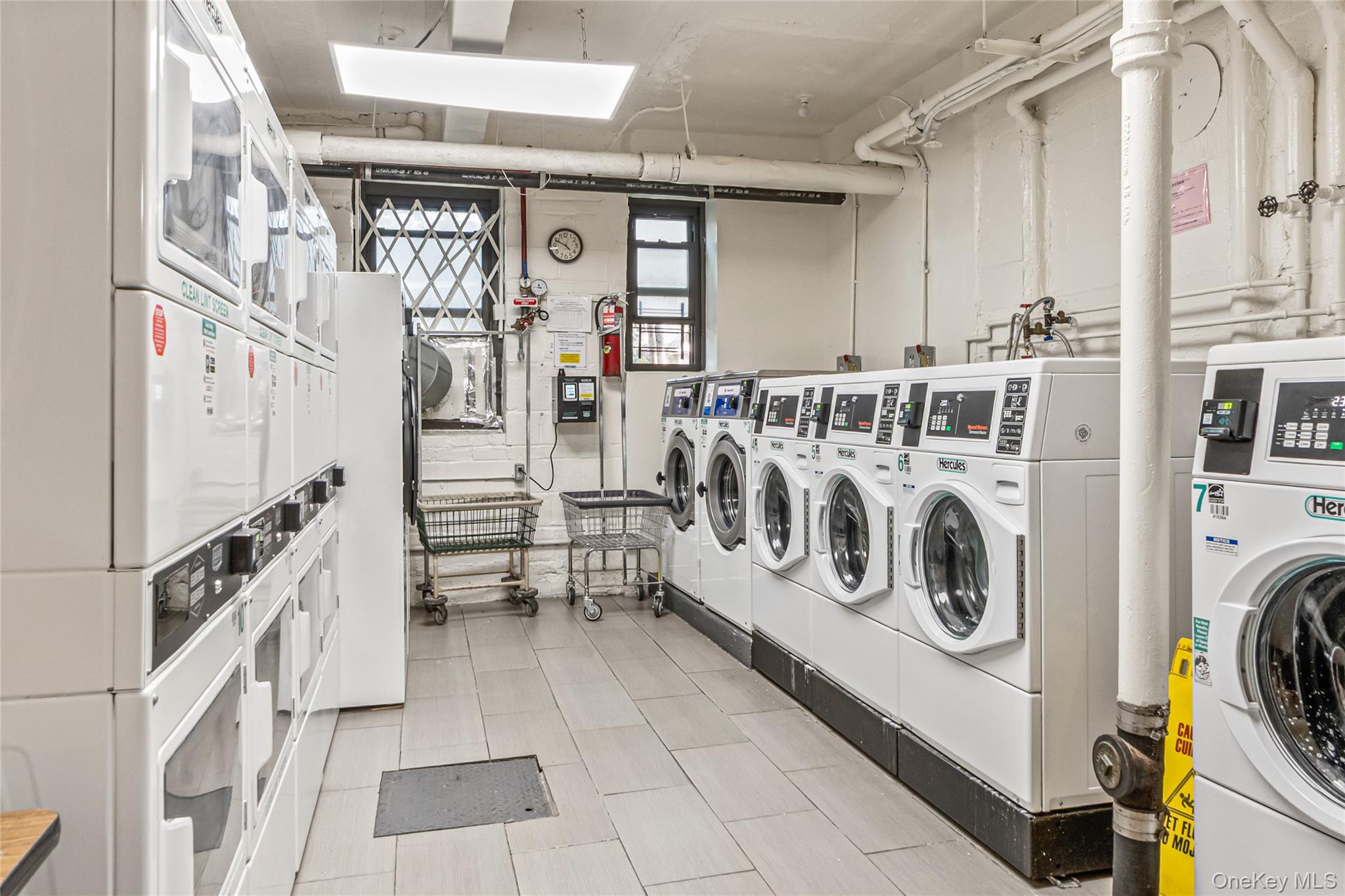 140-15 Holly Avenue # 4E, Flushing, NY 11355