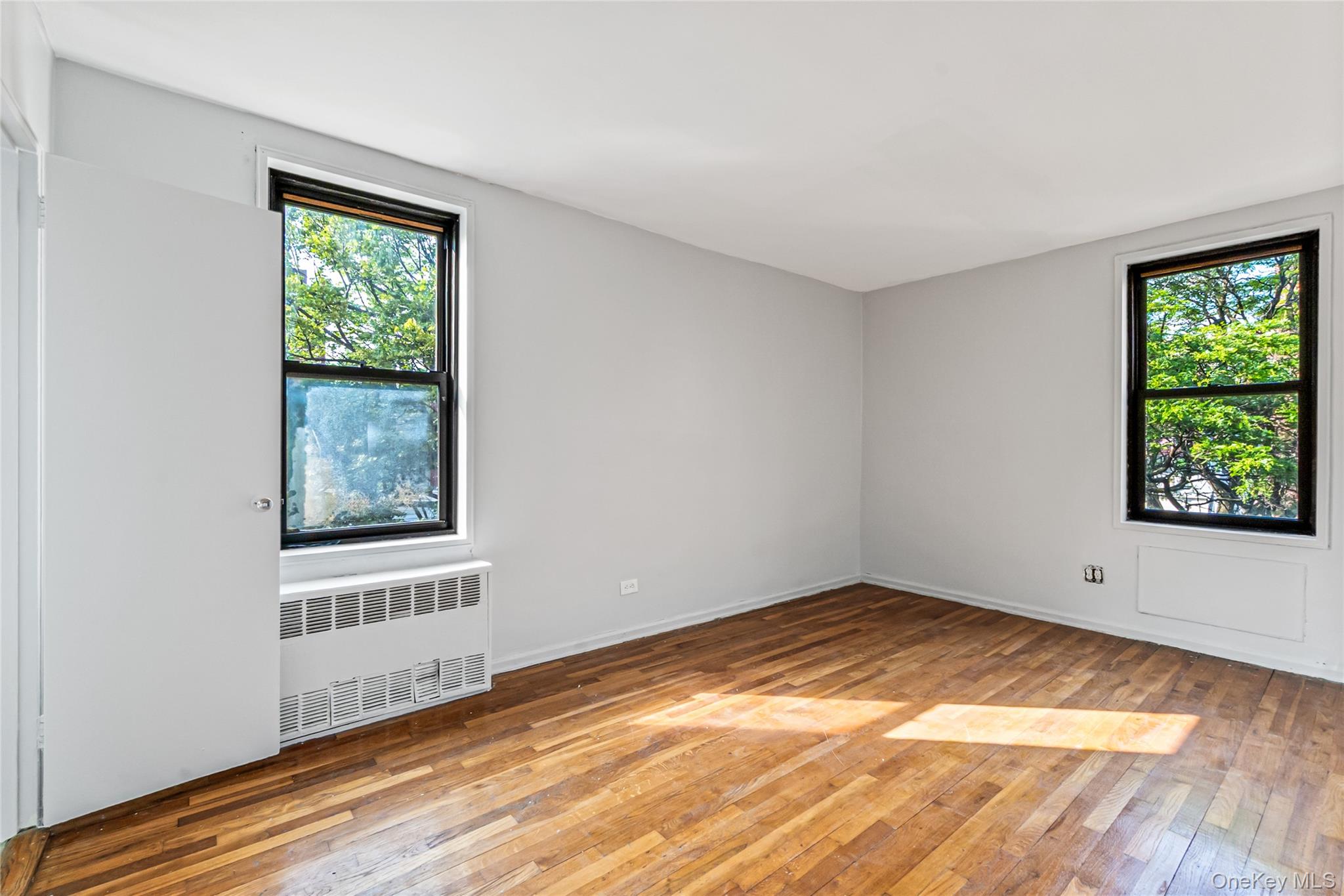 140-15 Holly Avenue # 4E, Flushing, NY 11355