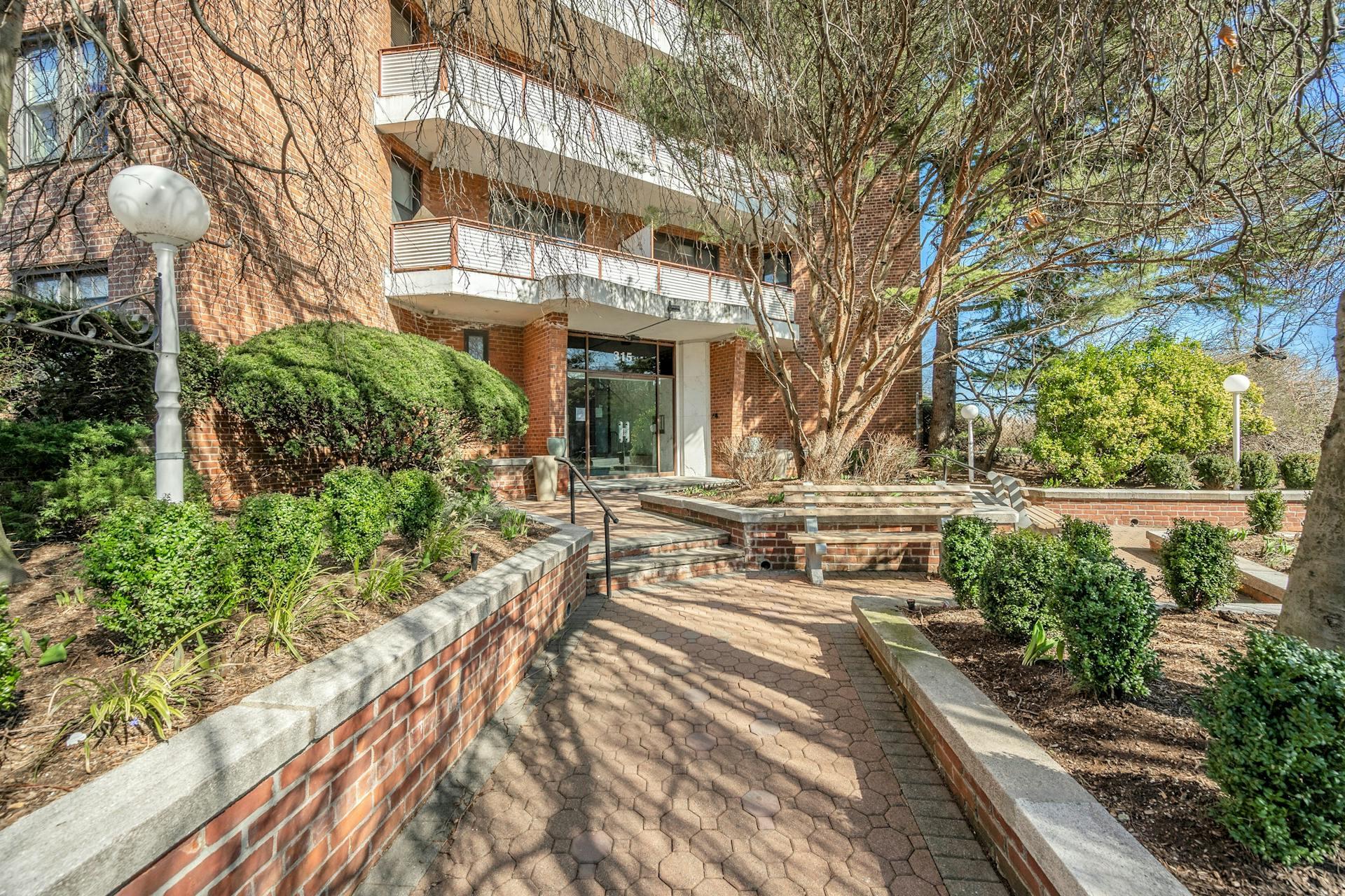 315 King Street # 5C, Port Chester, NY 10573