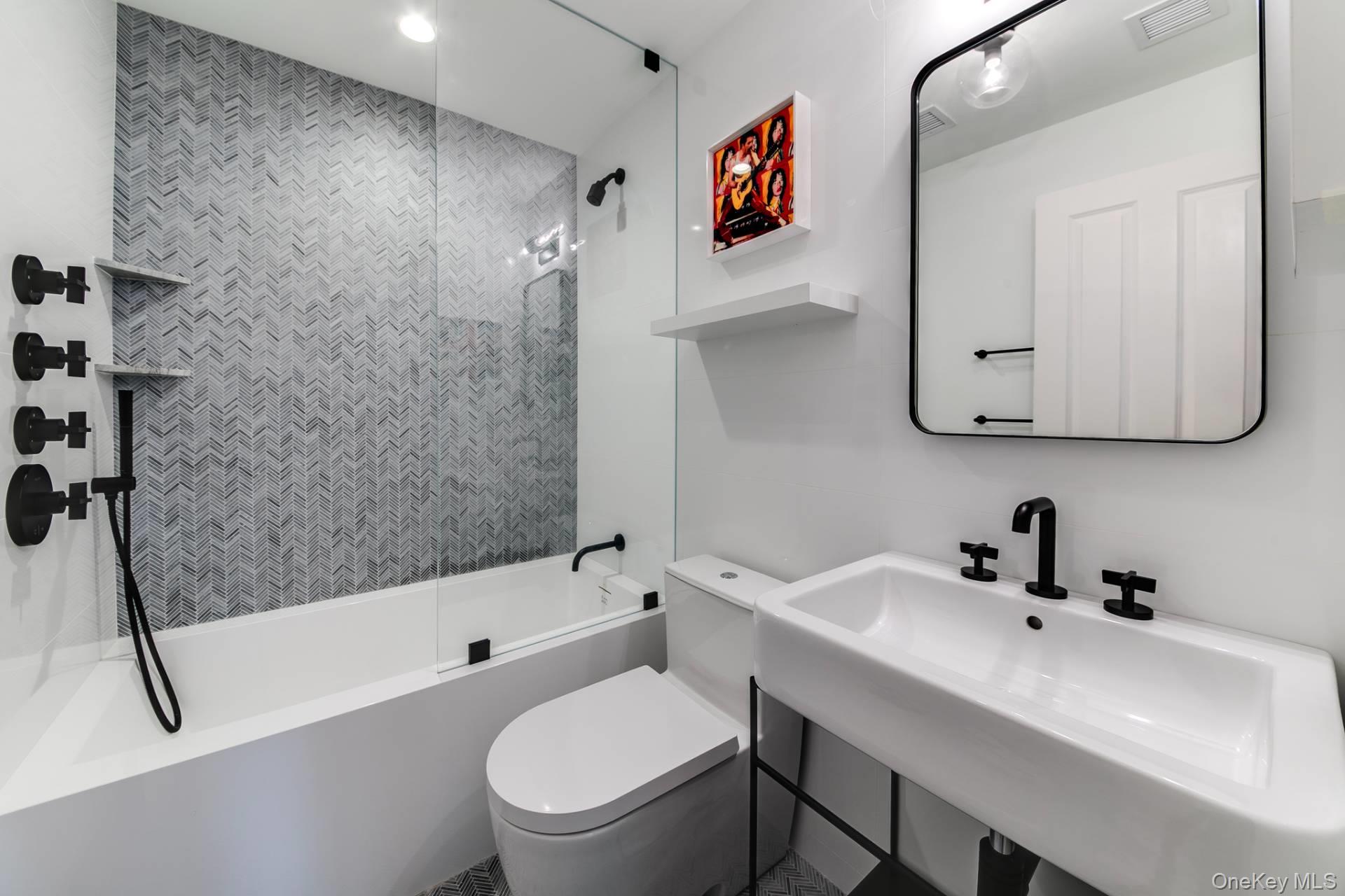 12 Pleasant Lane, East Hampton, NY 11937