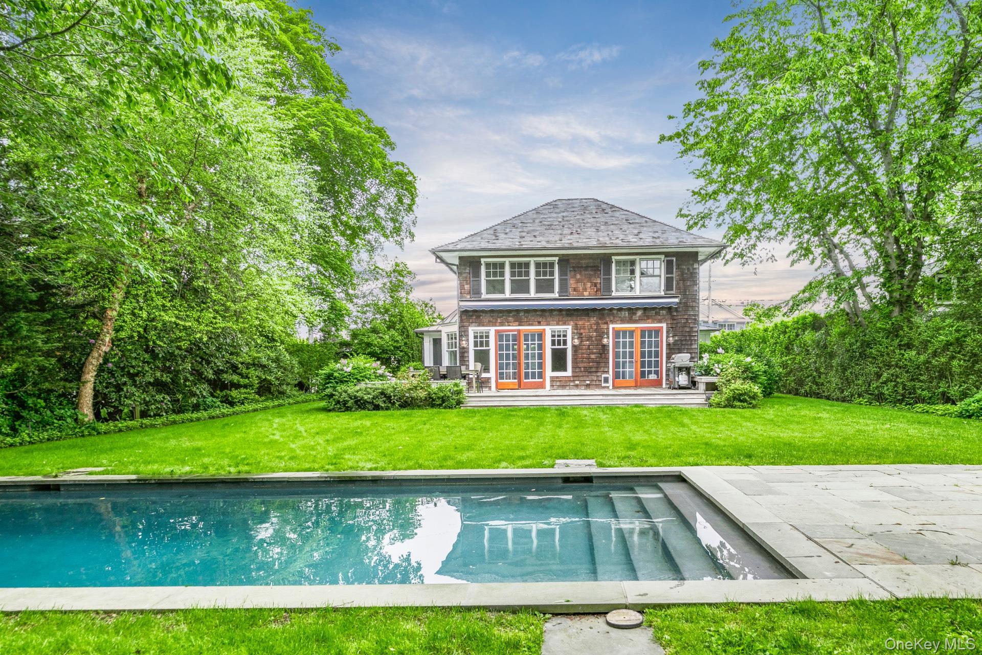 12 Pleasant Lane, East Hampton, NY 11937