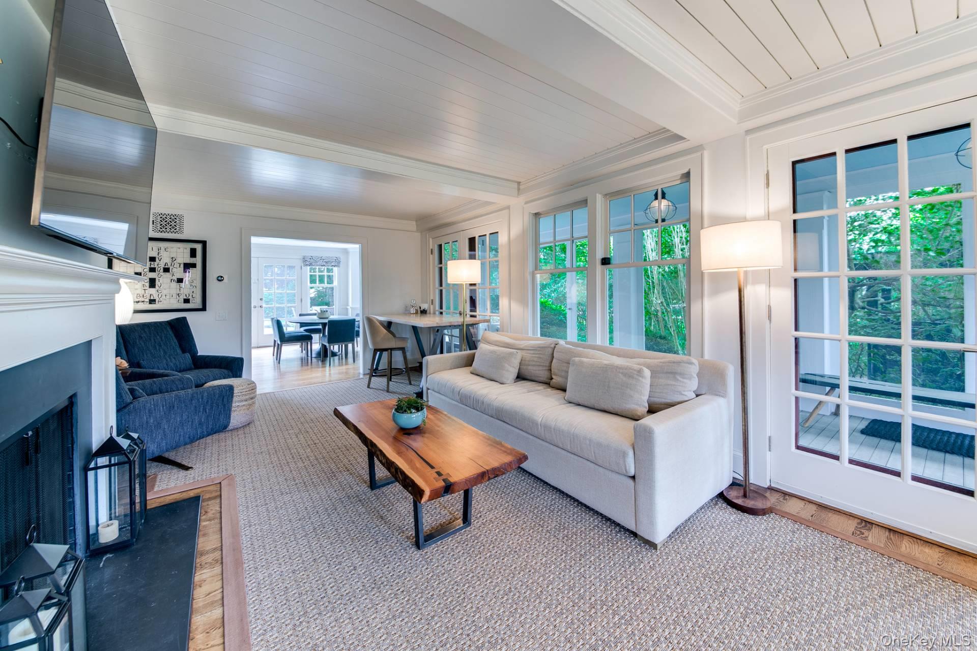 12 Pleasant Lane, East Hampton, NY 11937