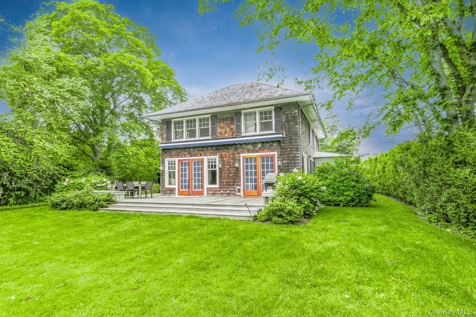 12 Pleasant Lane, East Hampton, NY 11937