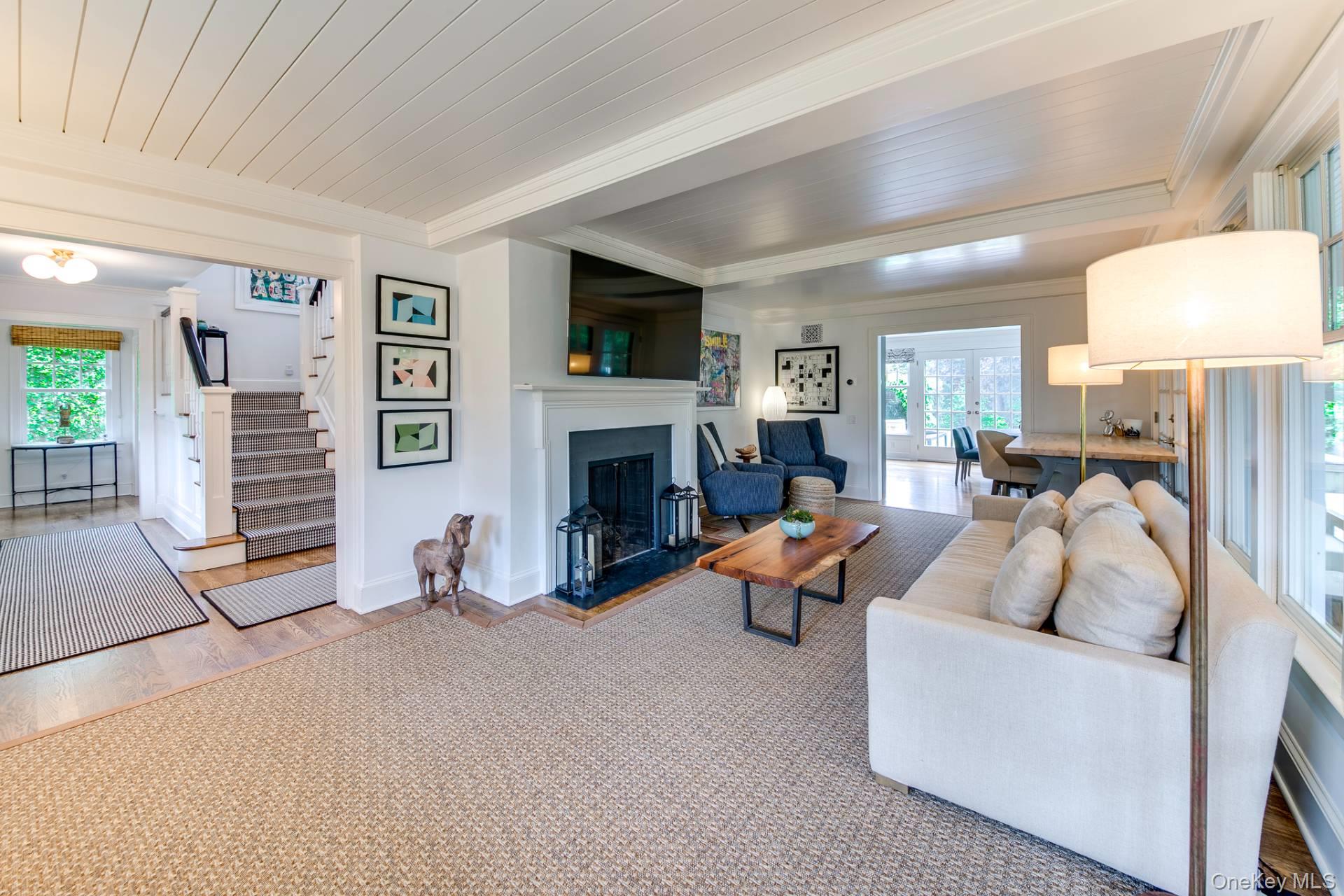 12 Pleasant Lane, East Hampton, NY 11937