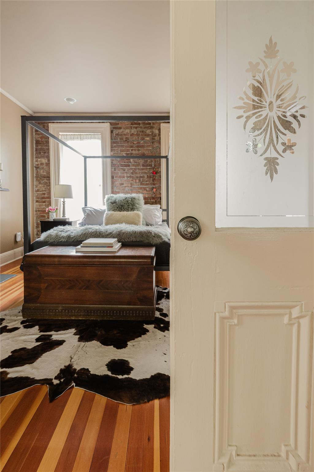 1 E Court Street, Hudson, NY 12534