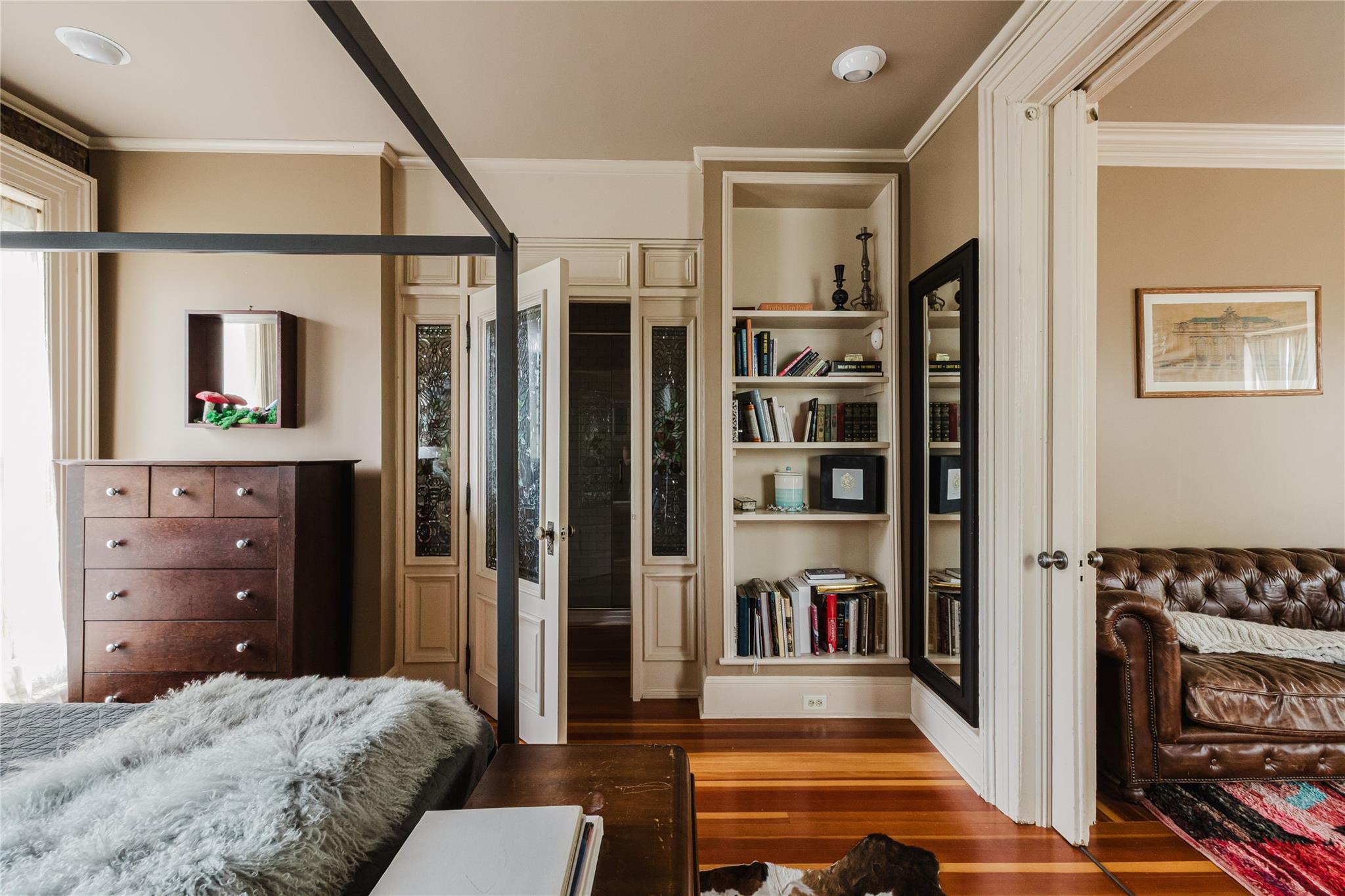 1 E Court Street, Hudson, NY 12534