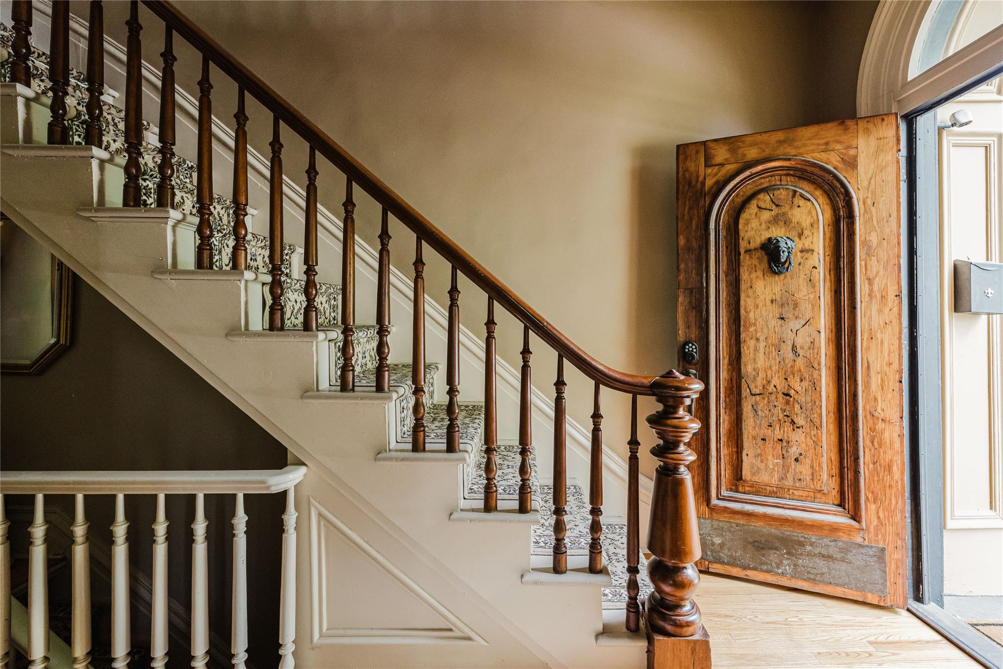 1 E Court Street, Hudson, NY 12534