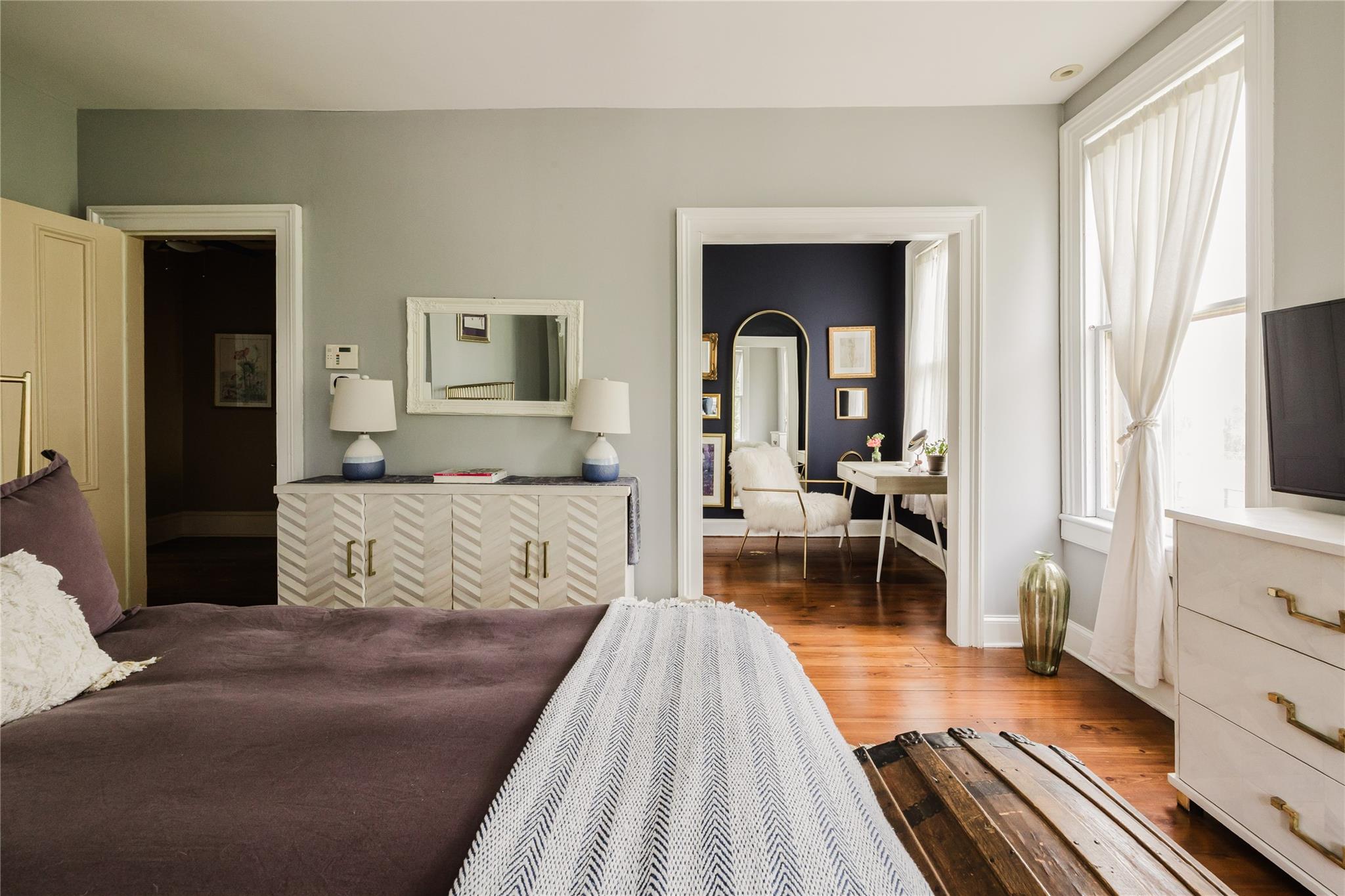 1 E Court Street, Hudson, NY 12534