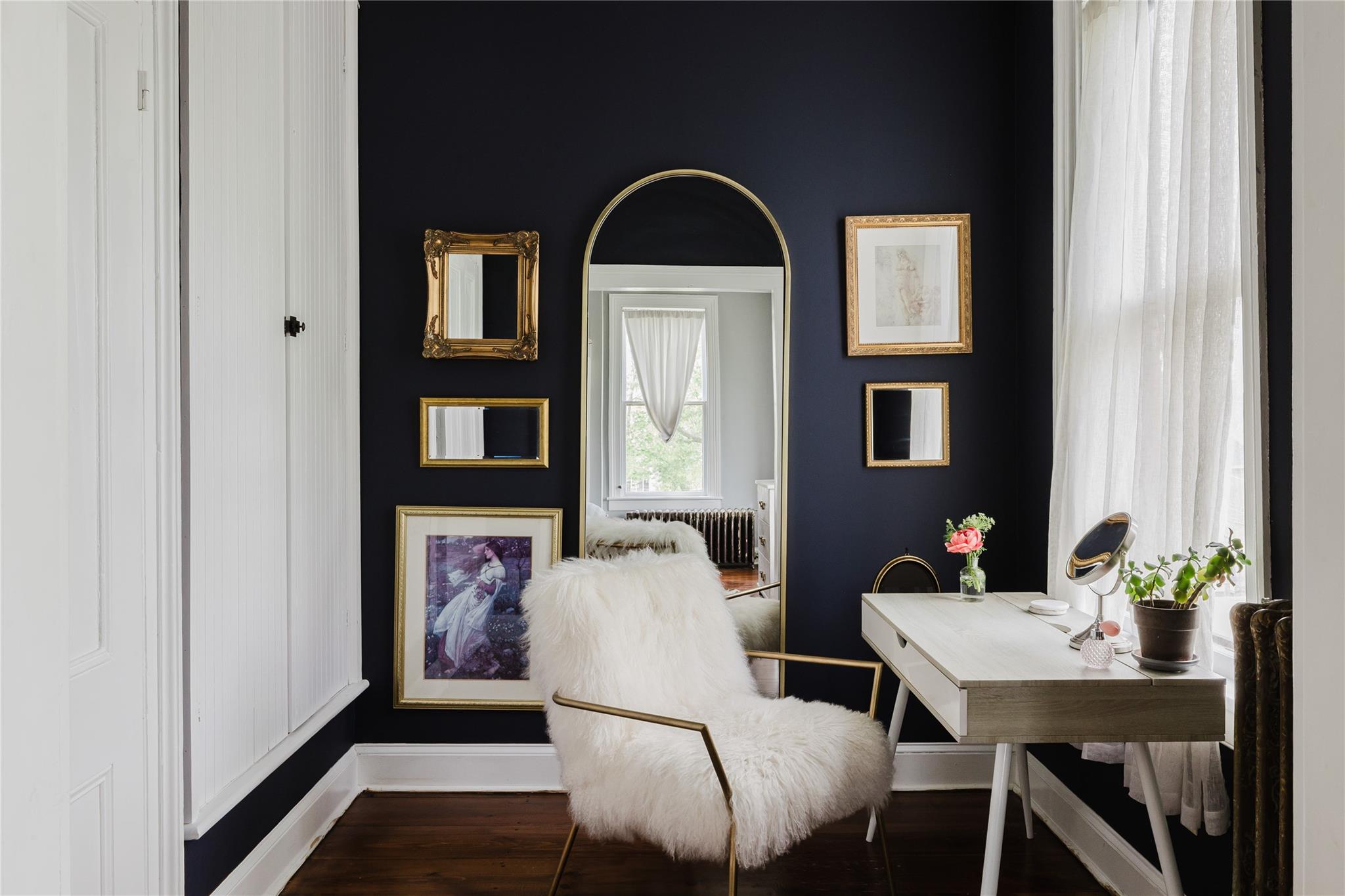 1 E Court Street, Hudson, NY 12534