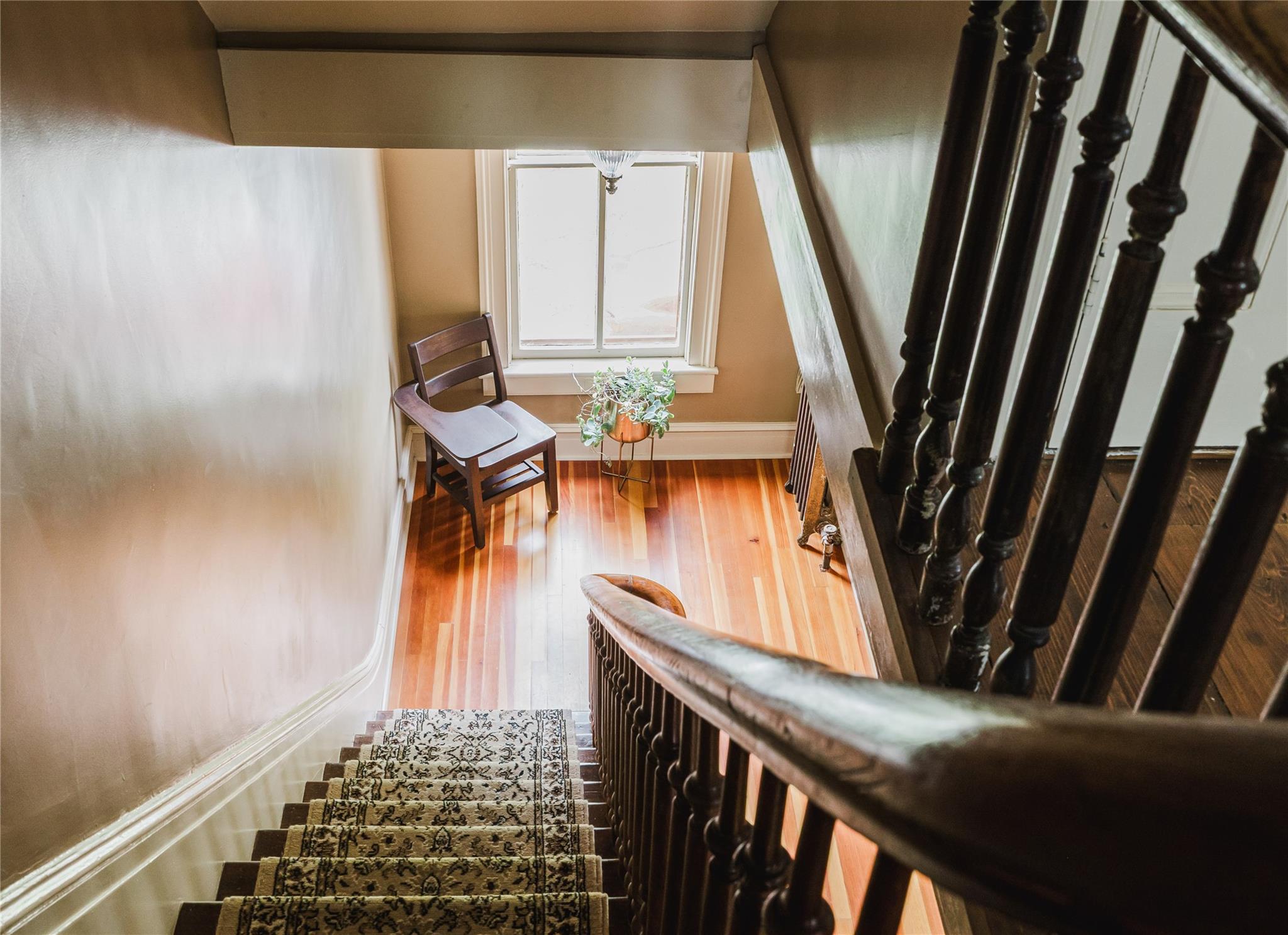 1 E Court Street, Hudson, NY 12534