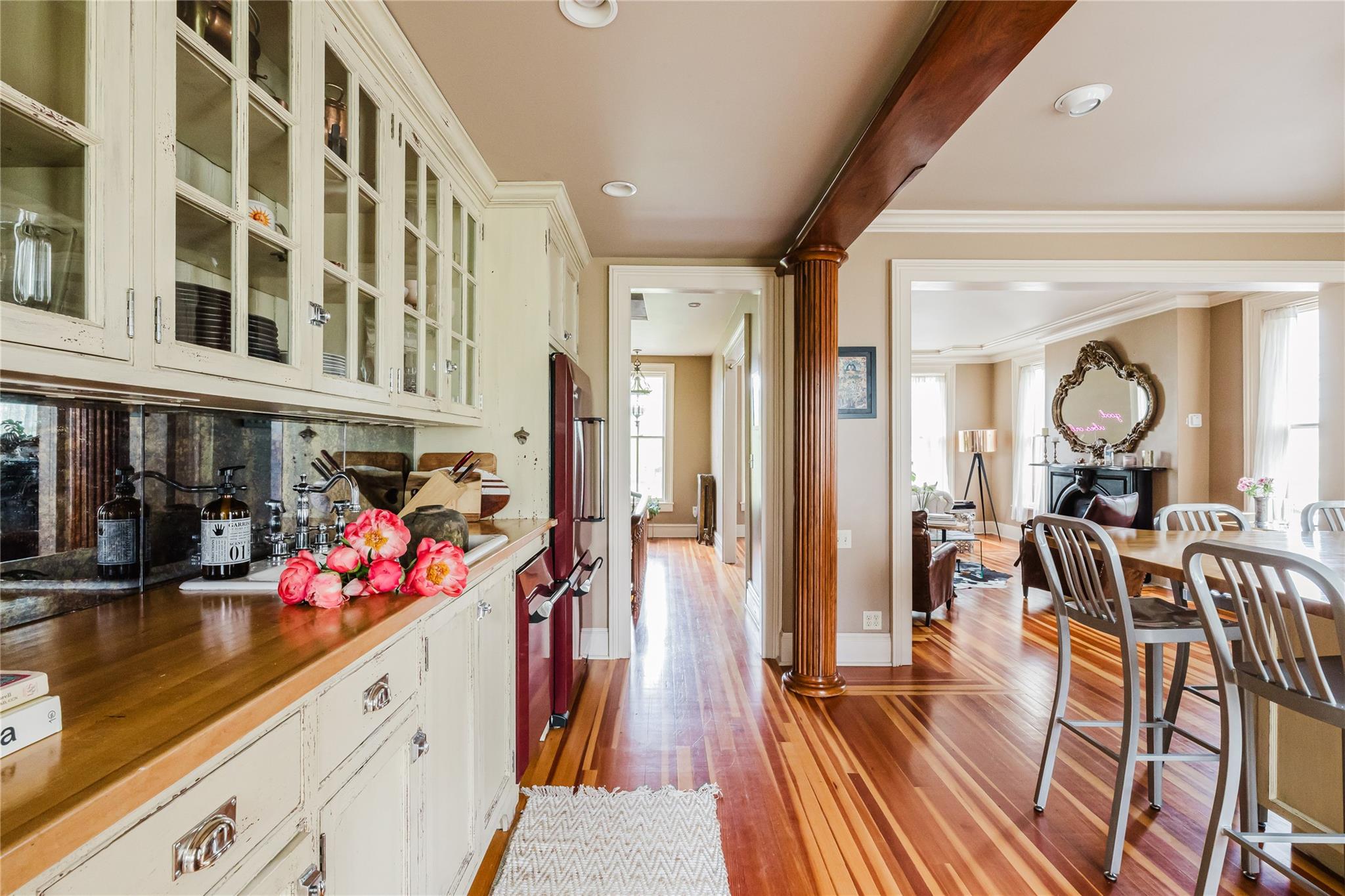 1 E Court Street, Hudson, NY 12534