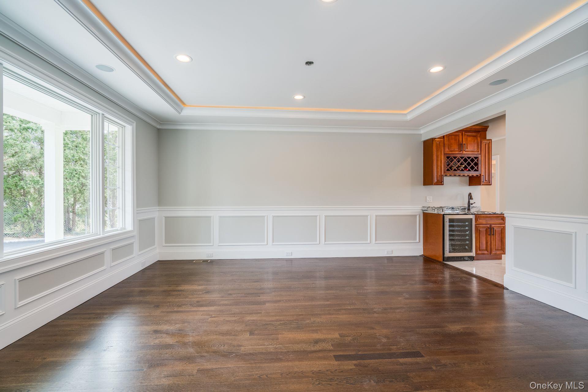 12 Barbara Lane, Glen Cove, NY 11542