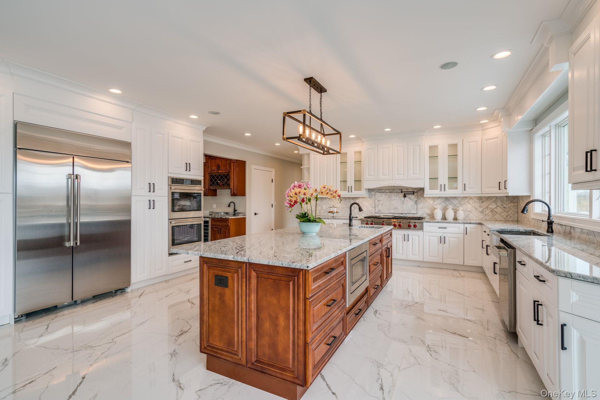 12 Barbara Lane, Glen Cove, NY 11542