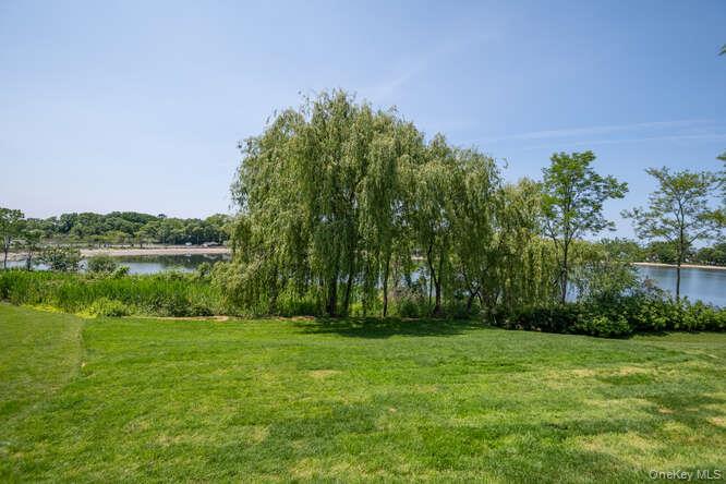 12 Barbara Lane, Glen Cove, NY 11542