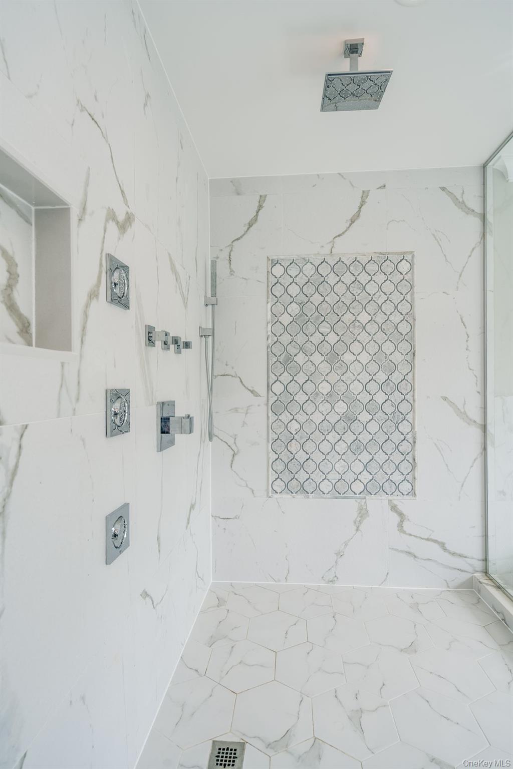 12 Barbara Lane, Glen Cove, NY 11542