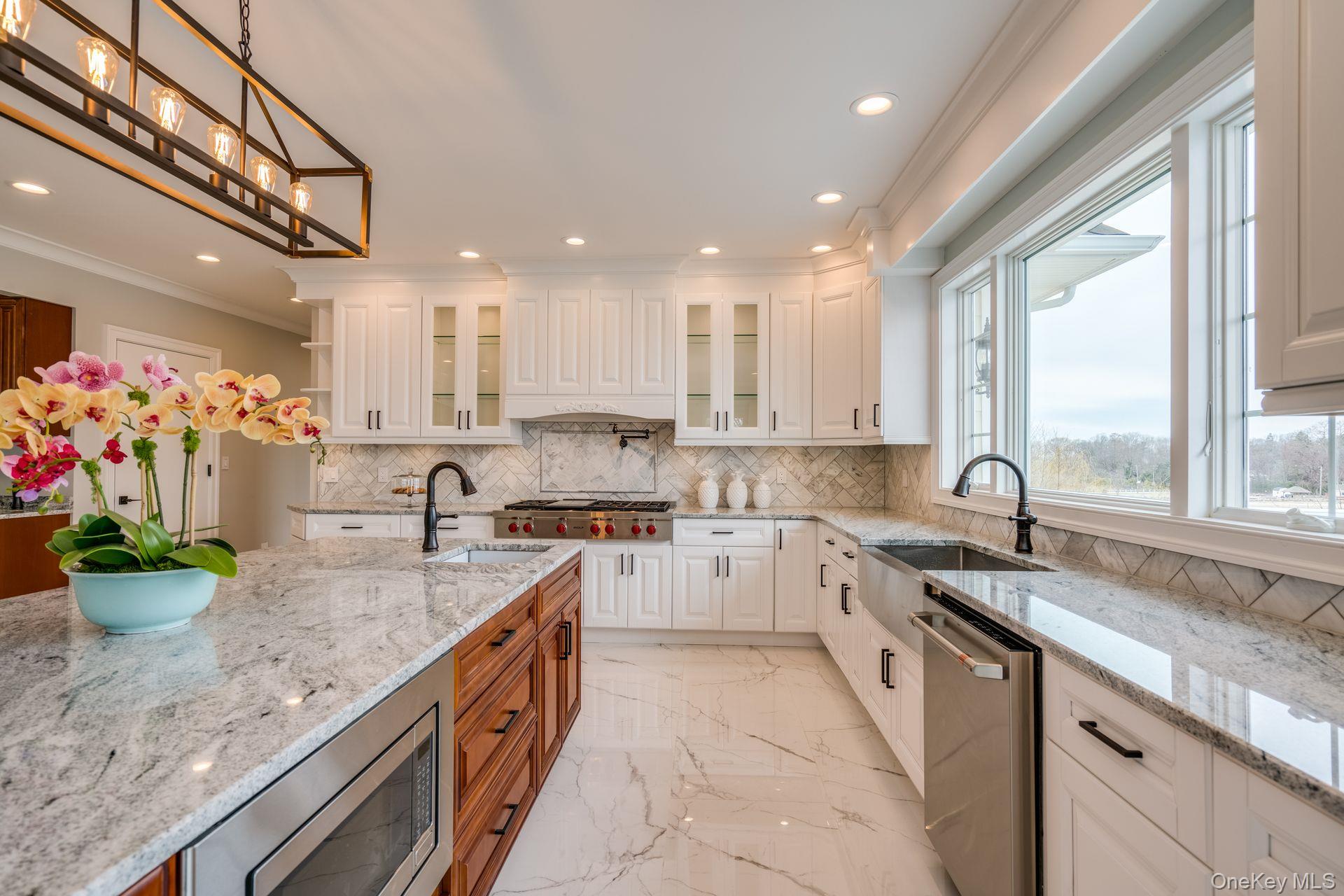 12 Barbara Lane, Glen Cove, NY 11542