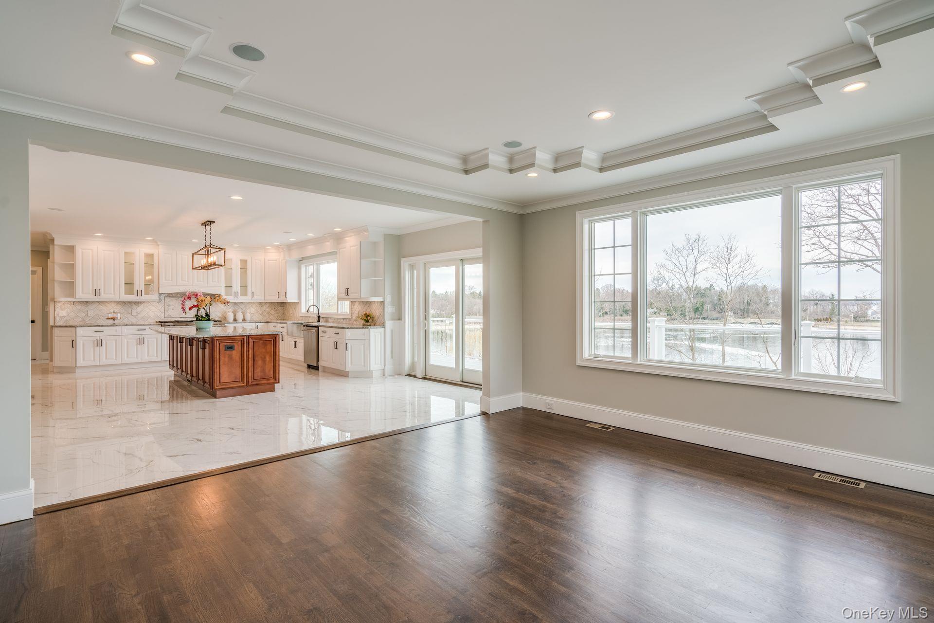 12 Barbara Lane, Glen Cove, NY 11542