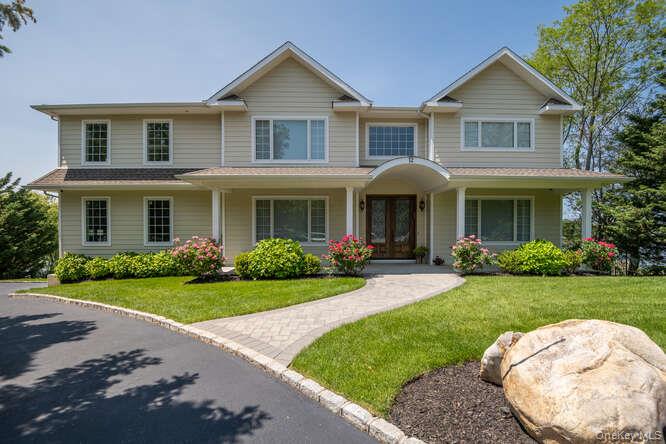 12 Barbara Lane, Glen Cove, NY 11542