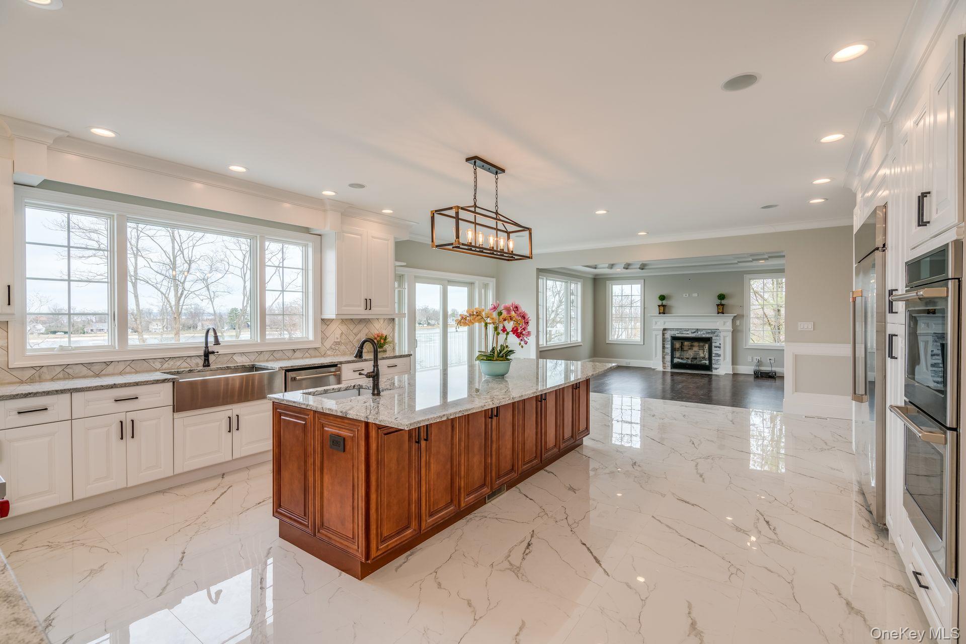 12 Barbara Lane, Glen Cove, NY 11542