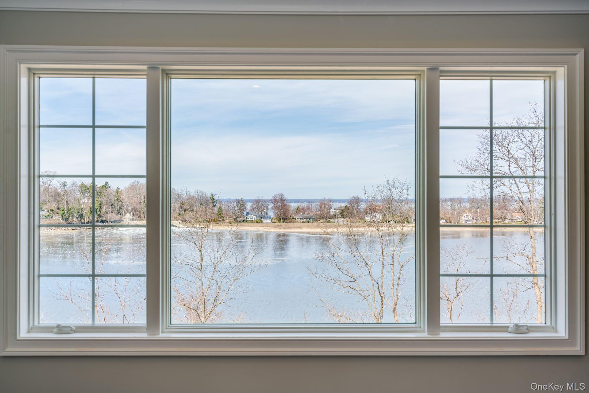 12 Barbara Lane, Glen Cove, NY 11542