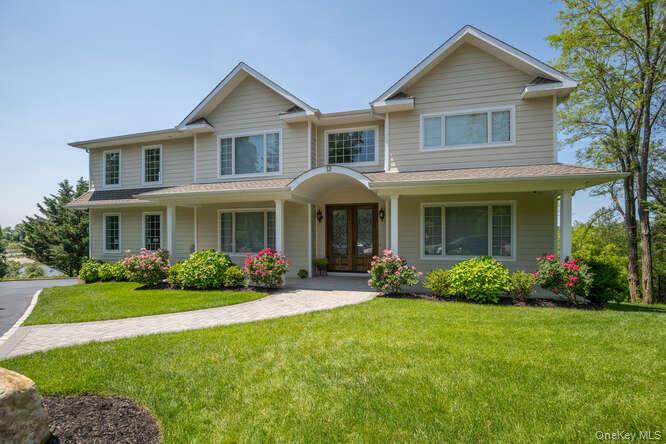 12 Barbara Lane, Glen Cove, NY 11542