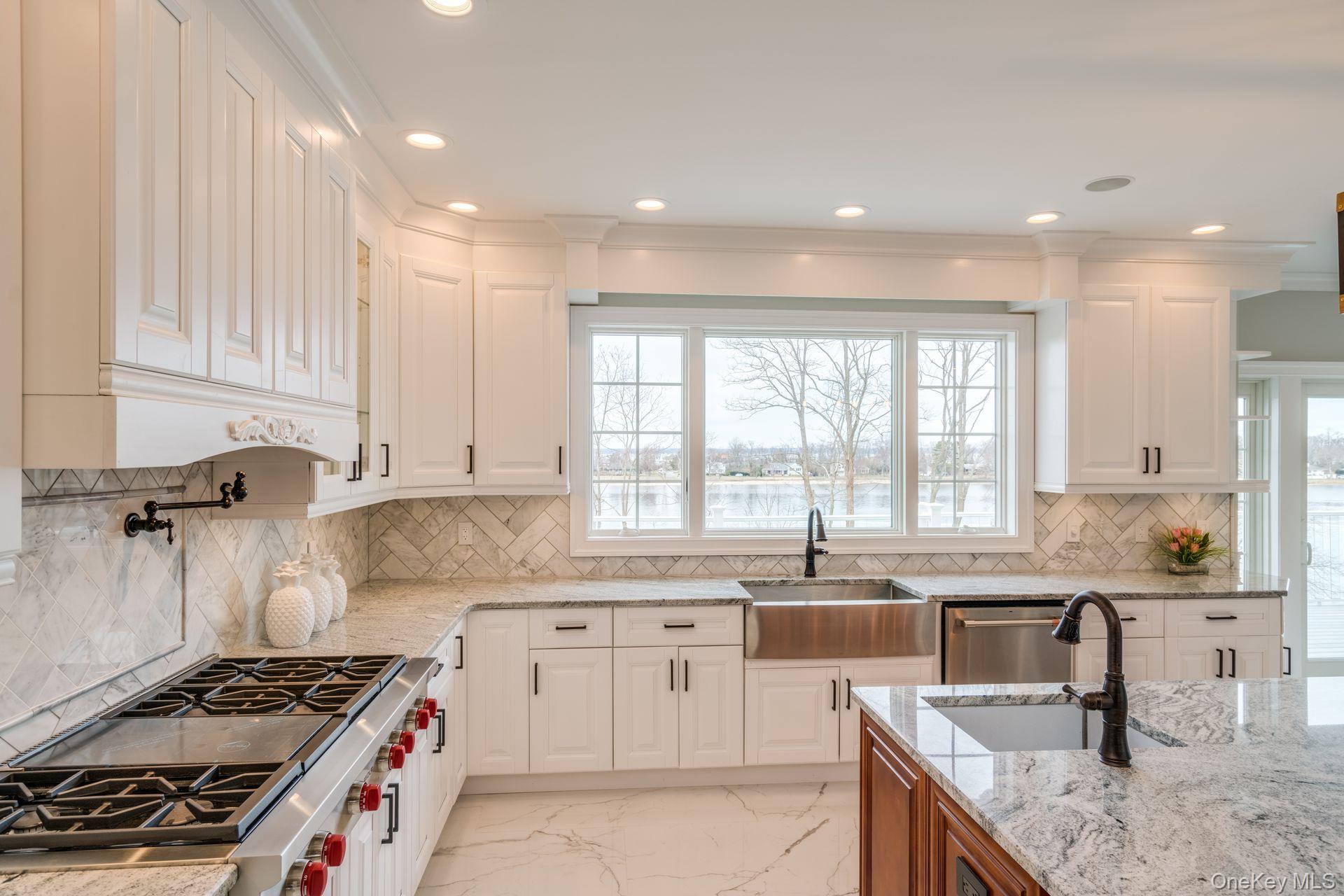 12 Barbara Lane, Glen Cove, NY 11542