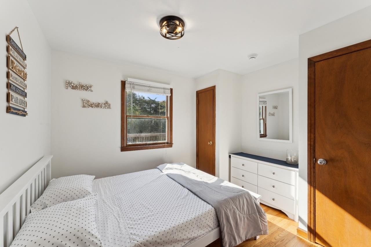 20 Magee Drive, Southampton, NY 11968