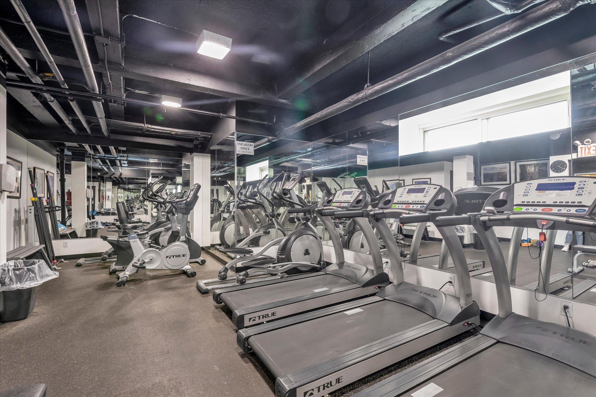 23-45 Bell Boulevard # 4K, Bayside, NY 11360