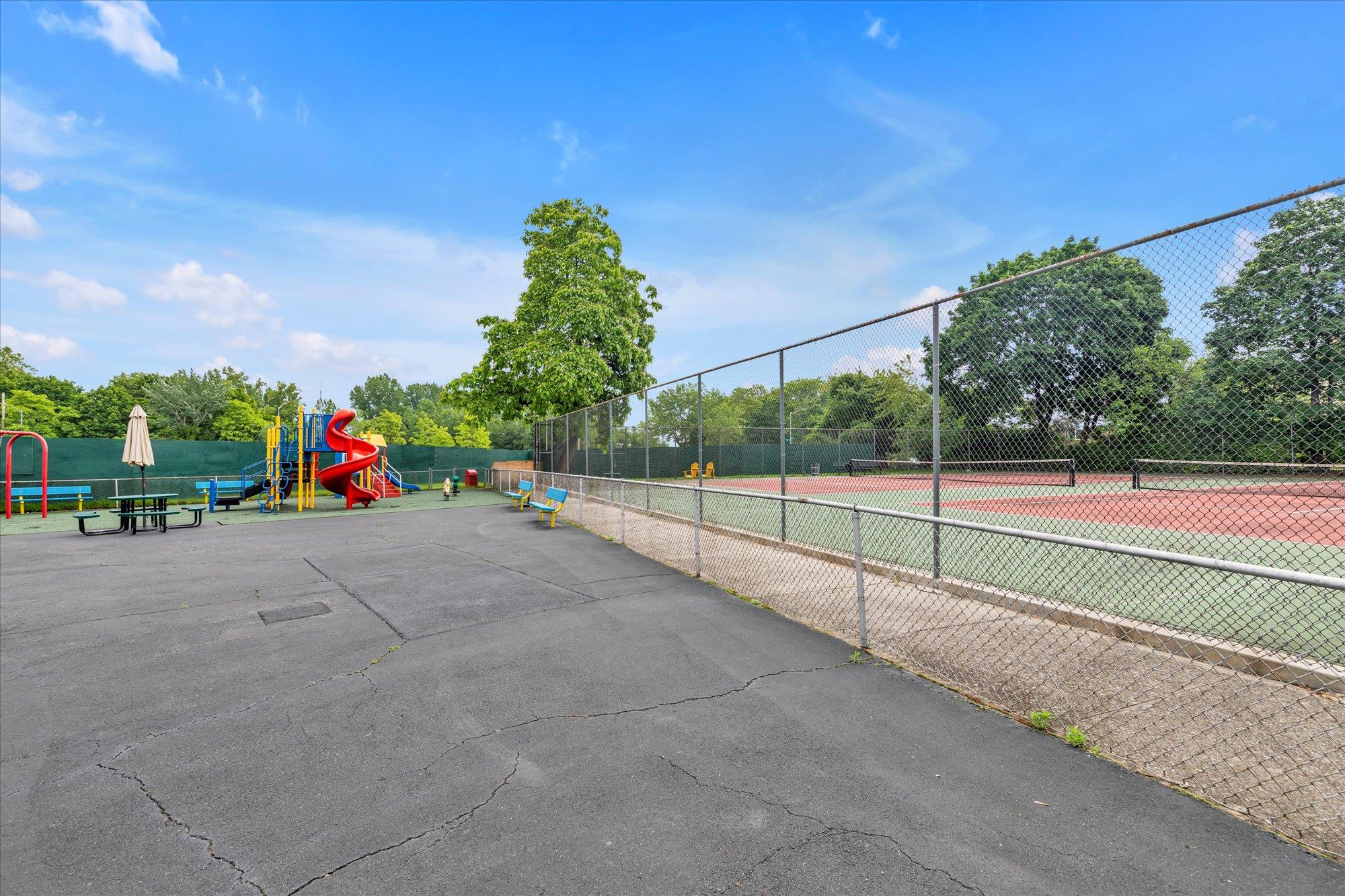 23-45 Bell Boulevard # 4K, Bayside, NY 11360