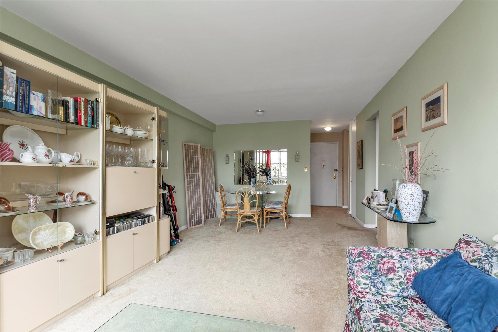 23-45 Bell Boulevard # 4K, Bayside, NY 11360